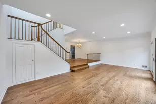 162 Southgate Cir, Massapequa Park, NY 11762 - Photo 13