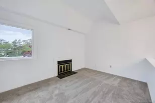 162 Southgate Cir, Massapequa Park, NY 11762 - Photo 23
