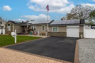 675 N Erie Ave, Lindenhurst, NY 11757 - Photo 5