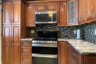 33-21 Jordan St, Flushing, NY 11358 - Photo 7