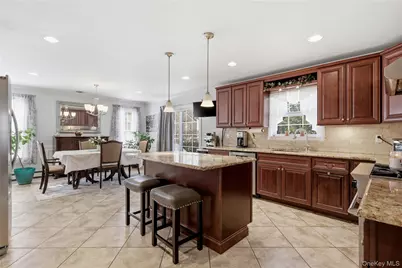58 McGaw Avenue, Lake Grove, NY 11755 - Photo 9