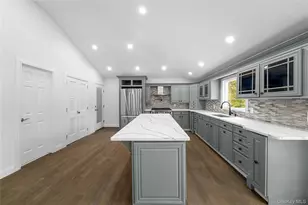 257 Southlawn Ave, Central Islip, NY 11722 - Photo 11