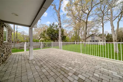257 Southlawn Avenue, Central Islip, NY 11722 - Photo 29