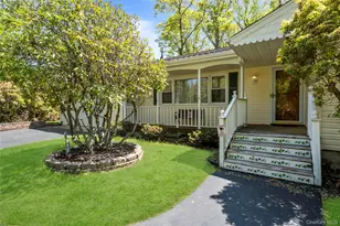 6 Canterbury Ct, East Setauket, NY 11733 - Photo 3
