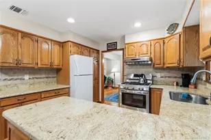 6 Canterbury Ct, East Setauket, NY 11733 - Photo 19