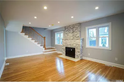 85 Franklin Avenue, Lynbrook, NY 11563 - Photo 5