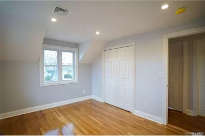 85 Franklin Avenue, Lynbrook, NY 11563 - Photo 7