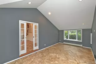 4 Ida Ln, North Babylon, NY 11703 - Photo 15
