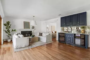 19 Hamilton Pl, Lake Grove, NY 11755 - Photo 9