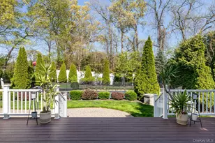 19 Hamilton Pl, Lake Grove, NY 11755 - Photo 33