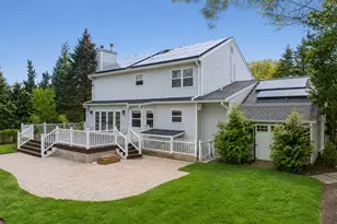 19 Hamilton Pl, Lake Grove, NY 11755 - Photo 35
