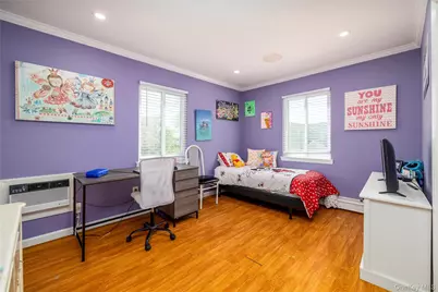 140 Baltimore Avenue, Massapequa, NY 11758 - Photo 15