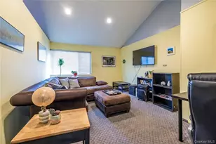 140 Baltimore Ave, Massapequa, NY 11758 - Photo 19