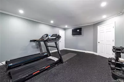 140 Baltimore Avenue, Massapequa, NY 11758 - Photo 17