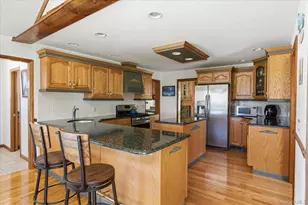 16 High Meadow Ln, Jamesport, NY 11901 - Photo 9
