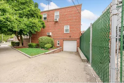 2015 Narragansett Avenue, Bronx, NY 10461 - Photo 29