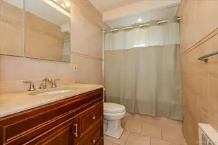 2015 Narragansett Ave, Bronx, NY 10461 - Photo 17