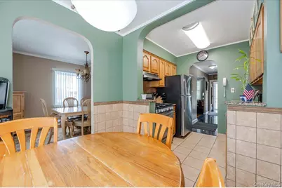 2015 Narragansett Avenue, Bronx, NY 10461 - Photo 11