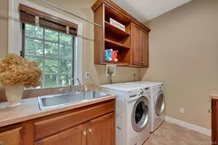 209 Glendale Rd, Scarsdale, NY 10583 - Photo 17