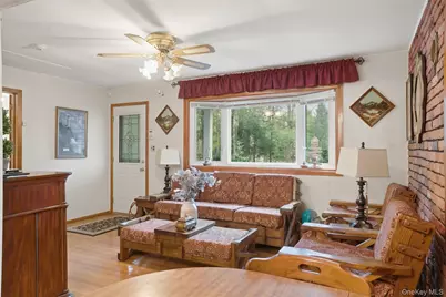 136 N Shore Drive, Wurtsboro, NY 12790 - Photo 9