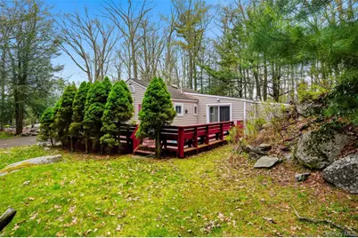 136 N Shore Drive, Wurtsboro, NY 12790 - Photo 23