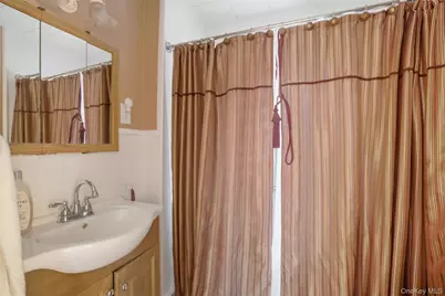 136 N Shore Drive, Wurtsboro, NY 12790 - Photo 21