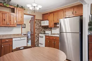 136 N Shore Dr, Wurtsboro, NY 12790 - Photo 13