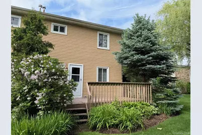 40 Town House Drive, Massapequa Park, NY 11762 - Photo 29