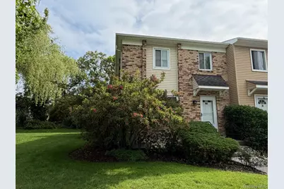 40 Town House Drive, Massapequa Park, NY 11762 - Photo 1