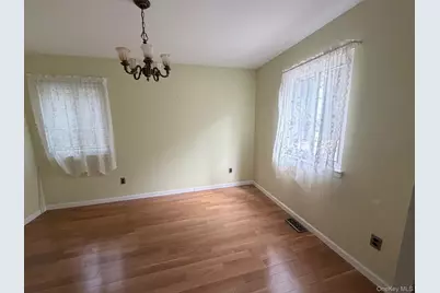 40 Town House Drive, Massapequa Park, NY 11762 - Photo 19