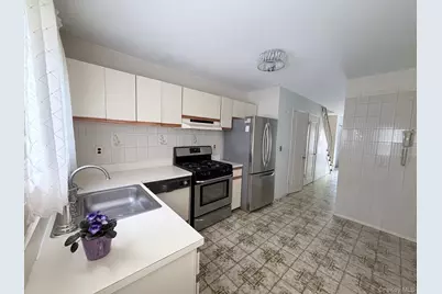 40 Town House Drive, Massapequa Park, NY 11762 - Photo 15