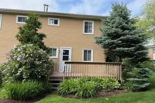 40 Town House Dr, Massapequa Park, NY 11762 - Photo 3