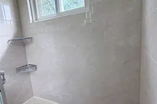 40 Town House Dr, Massapequa Park, NY 11762 - Photo 25