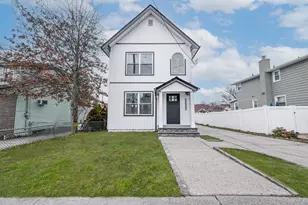 44 Catherine Ave, Franklin Square, NY 11010 - Photo 11