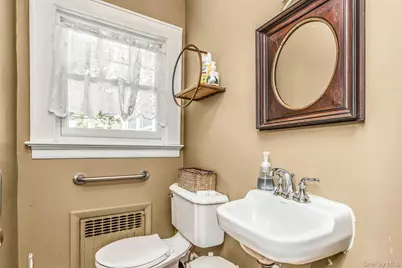 53 Burr Avenue, Northport, NY 11768 - Photo 15