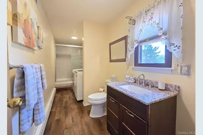 76 Webster Avenue, Ronkonkoma, NY 11779 - Photo 17
