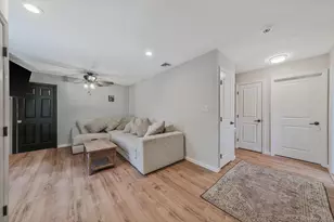 5 Oakwood Ave, Port Jefferson Station, NY 11776 - Photo 9