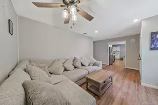 5 Oakwood Ave, Port Jefferson Station, NY 11776 - Photo 11