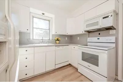 150 Burr Avenue, Northport, NY 11768 - Photo 13