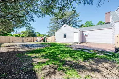 150 Burr Avenue, Northport, NY 11768 - Photo 31