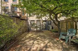 662 10th St, Brooklyn, NY 11215 - Photo 31