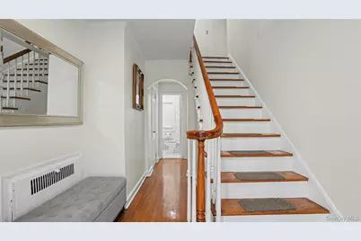 370 Summit Avenue, Mount Vernon, NY 10552 - Photo 3