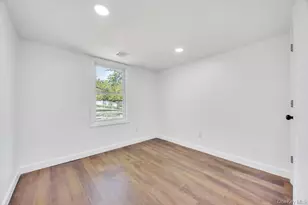 76 Commercial Blvd, Central Islip, NY 11722 - Photo 17