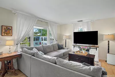 359 Moffitt Boulevard, Islip, NY 11751 - Photo 3