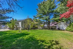 140 Tremper St, Holbrook, NY 11741 - Photo 21