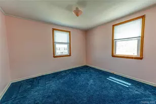 375 Latham Rd, Mineola, NY 11501 - Photo 21