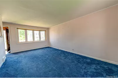 375 Latham Road, Mineola, NY 11501 - Photo 7