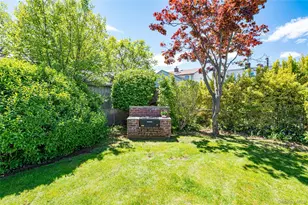 375 Latham Rd, Mineola, NY 11501 - Photo 31