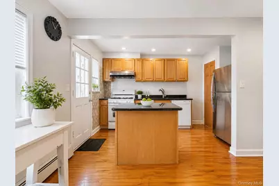 110-49 64 Road #1, Forest Hills, NY 11375 - Photo 9
