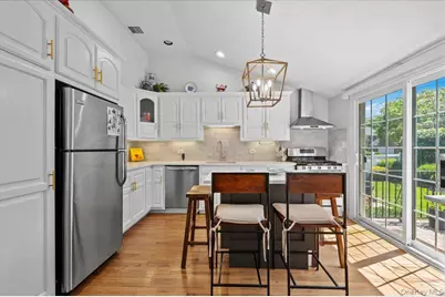 1 Sandra Court, Glen Cove, NY 11542 - Photo 11
